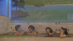 【画像】「エアガール」女優・広瀬すずさんの銭湯シーンに釘付け…おっぱい見えそうだった件！の画像