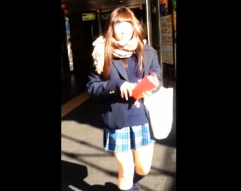 ＃盗撮動画＃勝手にＪＫの素顔を撮ったり時々声を掛けてからスカメクパンチラ撮りｗの画像