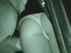 ＃盗撮動画＃カップルの淫らな営みををナマでタダでその場で観賞できるカーセックスｗの画像