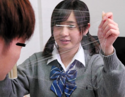 「せめてキスだけでも体験してみたい」と必死にお願いしたら同情した幼馴染は、ラップ越しならと疑似キスをさせてくれることに。の画像