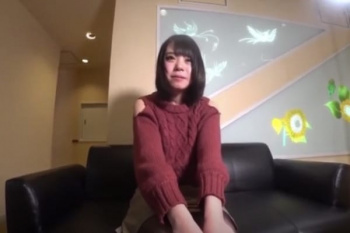 【無修正シロウト動画】アイドルのような愛らしい笑顔の彼女は中出し願望アリ！！男が気弱なハイテンションで会話シーン長いｗ ただ、これがリアルでソソる◎◎ の画像