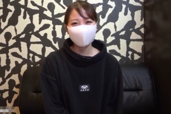 【無修正シロウト動画】超長時間！下着姿になったらクビレのある良いカラダに花柄オトナ下着のシロウト女子ハメ撮り！最後パイパン生中！推定Ｅカップ◎大尻◎の画像