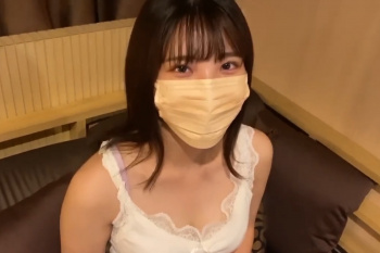 【無修正シロウト動画】販売元削除済！目キラキラ激カワ上物シロウト女子ハメ撮り！ボンキュッボン腰クビレ抜群＆推定Ｆカップ超美乳！最後は腹射！パイズリ◎の画像
