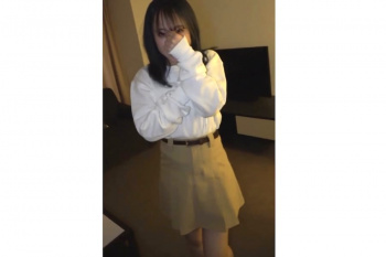 【無修正シロウト動画】販売元削除済！スウェットに膝上スカート姿シロウト女子と薄暗いホテルで酔っ払いハメ撮り！後半チャイナコスあるよ！喘ぎ声◎桃大尻◎の画像