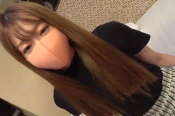 【無修正シロウト動画】千鳥格子ミニスカから出る太ももソソるロング茶髪シロウト美人女子ギャルをハメ撮り！最後はやっぱり生中出しだぞ！剃り残しパイパン◎の画像