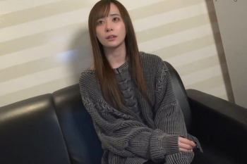 【無修正シロウト動画】販売元削除済！スラッとした綺麗系パーペキ顔面Ｓ級美人シロウト降臨！丸裸ハメ撮りセックス！最後はお決まりの生中出し！白肌◎微乳◎の画像