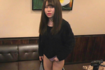 【無修正シロウト動画】販売元削除済！ロリ系シロウト女子がオナニー披露＆フェラ抜き＆Ｊ系ニーハイ＆制服ハメ撮り！最後はドロっと大量生中出し＆口内発射！の画像