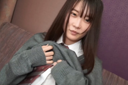 【無修正エロシロウト動画】ネクタイ紺ブレザー＆グレーニット制服姿の清純系合法ティーン女子と動物園デートした後ハメ撮り！ウブな反応興奮！最後パイパン生中！の画像