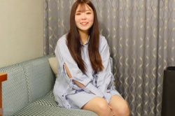 【無修正エロシロウト動画】水色ストライプ柄ミニワンピ似合う可愛い系シロウト女子ハメ撮り!推定Gカップ天然巨乳が騎乗位で揺れる!続き後半最後パイパン生中!の画像