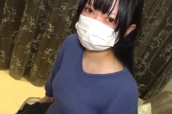 【無修正エロシロウト動画】横画面！ロング黒髪シロウト素朴マスク女子ハメ撮り！後半から顔出し開始！最後はパイパン生中出しフィニッシュ！カメラ目線バイバイ！の画像