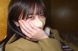 【エロシロウト動画】現役にしか見えないＪ系制服コスＳＳＳ級めっかわ女子とホテルで密会ハメ撮り！マスク取った素顔もめっかわ！最後はバック生中出し！美桃尻◎の画像