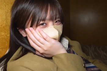 【エロシロウト動画】現役にしか見えないＪ系制服コスＳＳＳ級めっかわ女子とホテルで密会ハメ撮り！マスク取った素顔もめっかわ！最後はバック生中出し！美桃尻◎の画像