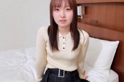 【無修正エロシロウト動画】栗毛色ロングヘア透明感抜群なのに素のヤンキーな喋り方な美少女ハメ撮り！透けまくり丸見え下着プレイ！最後正常位生中出し！高画質◎の画像