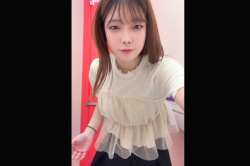 【無修正エロシロウト動画】韓国アイドルにいそうＳＳＳ級女子と街中観覧車デートした後ホテルで首輪ハメ撮り！最後は陰毛お○んこ生中出し発射！ヌルサク高画質◎の画像