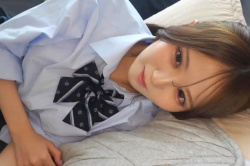 【無修正エロシロウト動画】Ｊ系緑チェ制服姿ＳＳＳ級とびきり合法ティーン美少女ギャル降臨ハメ撮り！制服半脱ぎ正常位膣外飛び散り発射だｗ細身超白肌◎長時間◎の画像