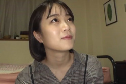 【エロシロウト動画】名作！峯岸○なみ似ロリカワ最強ＪＤと一晩一緒に過ごして童貞クンのお悩み相談！優しくエスコートする性格も良い完璧女子！最後本番まで〜！の画像