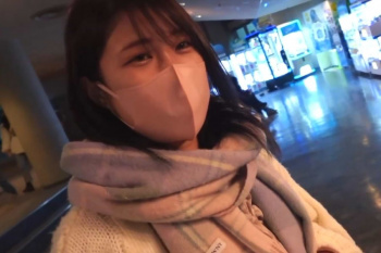 【無修正エロシロウト動画】黒髪ロング清楚系フツー女子と待ち合わせデート後ハメ撮り！推定Ｃカップ美乳の程良い体型！最後は正常位生中出し発射だぞ〜！長時間◎の画像