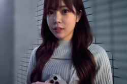 【無修正エロシロウト動画】終電乗り遅れたカワイイ服装のＳＳＳ級激カワ女子に声を掛けホテル飲みからのなし崩しハメ撮り！続きの後半最後生中出し！バックハメ◎の画像