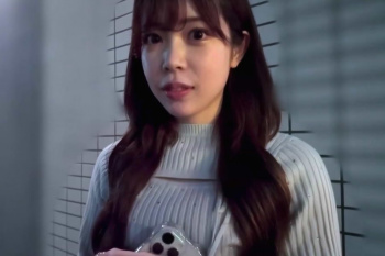 【無修正エロシロウト動画】終電乗り遅れたカワイイ服装のＳＳＳ級激カワ女子に声を掛けホテル飲みからのなし崩しハメ撮り！続きの後半最後生中出し！バックハメ◎の画像