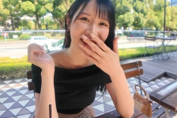 【エロシロウト動画】オフショルトップス黒美髪ロング２２歳大学４年しっとり綺麗系おっとり美人ＪＤをカフェでインタビューした後ハメ撮り！ＳＥＸに興味津々だ！の画像