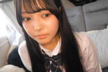【丸見えエロシロウト動画】黒髪清楚ロングＳＳＳ級清楚ＪＫ制服美少女再降臨ハメ撮り！パイパン＆クリよく見え！最後膣外からの再挿入種付けｗｗｗ販売元削除済◎の画像