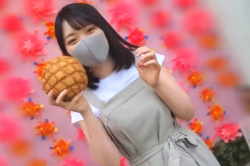 【丸見えエロシロウト動画】黒髪セミロング重ね着ワンピース服シロウト女子とデート後ホテルで昼間からハメ撮り！最後は生中出し！販売元削除済◎横画面◎画角注意の画像