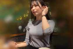 【丸見えエロシロウト動画】スタイル抜群な黒髪ロング会社同期ミニスカＯＬとＷ不倫ハメ撮り！最後壁面ガラス立ちバック大量生中＆風呂場顔射！画質△モザ○ク破壊の画像
