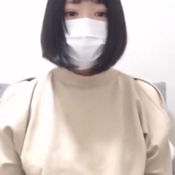 【ライブチャット】むっちり爆乳美女が寒いね今日と言いながらもオッパイをさらけでしてエロライブ配信！！の画像