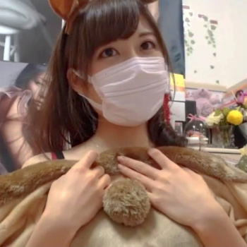 【無修正ライブチャット】クリスマス時期なのかトナカイのコスプレをして自宅から配信のチャット素人お姉さん！第一弾！だんだんと脱いで生まれたままの姿に！の画像