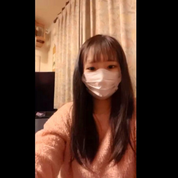 【無修正ライブチャット】スマホ撮影！自宅から生配信するロリカワ素人女子が脱いだら推定Ｇカップ超美爆乳にビックリ！指クリ＆穴イジオナ！続き後半第二弾！の画像