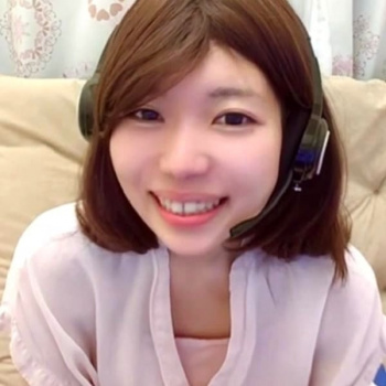 【ライブチャット】ひさびさにやってきた！好みの顔とカラダを探そうシリーズ７人登場！最後の子は長め！パンイチＭ字電マ当て＆パイ揉みオナニー！自慰多め◎の画像