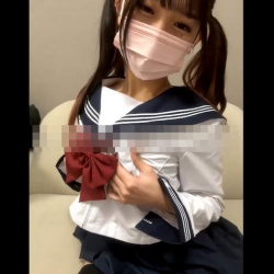 【無修正エロライブチャット】合法ロリ!セーラー服&ニーハイ&ツインテ髪のアイドル系カワイイ女子エロライブ!第一弾!お洒落下着姿でリスナーにサービス✕2!の画像