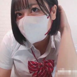 【無修正エロライブチャット】長時間!横画面!目ぱっちりJK夏服コスめっかわ女子!セクシー下着姿からの牛柄マイクロビキニ!裸M字剥きくぱぁ&おもちゃオナ!の画像