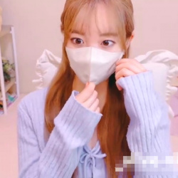 【無修正エロライブチャット】長時間！横画面！美しい茶髪ロングゆるふわ系マスク清楚ギャル登場エロチャット！電マ当てからの後半最後顔もアソコも丸見え！萌声◎の画像