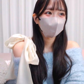 【無修正エロライブチャット】販売元削除済！イマドキの肩リボンオフショル姿レベチＳＳＳ級レジェンド女子再御降臨！前半戦！刮目必見せよ！超高画質◎超長時間◎の画像