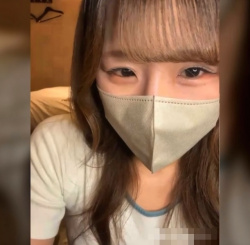 【丸見えエロライブチャット】ラブホテルから配信する茶巻髪ロングＳＳＳ級女子エロチャット！鼻マスクから続きの後半顔出しＷおもちゃ！高画質◎長時間◎横画面◎の画像