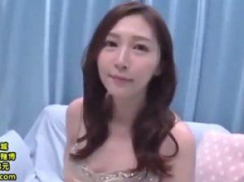 《MM号》「私とHしてもらえませんか？」S級美人妻が街中で逆ナンパ企画！ドスケベ熟女の凄テクに素人M男クン天国イキｗの画像