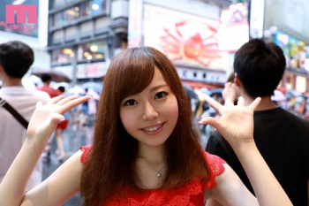 なにわのたこ焼き屋で働くやんちゃな看板娘たえちゃん 仕事に命をかけているけどエッチがしたくて副業でAVデビュー!! #胡桃たえ(くるみたえ)の画像