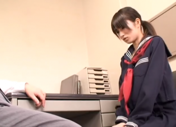 【JK教育レイプ】生意気な問題児の女子生徒を退学にしないための交渉で教育的指導をするために大人のチンコの味を無理やり教え込んでヤった♡綺麗でスケベな身体してる問題児JKちゃん♪の画像