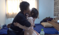【素人連れ込みレイプ】鬼可愛い素人美少女を自宅に連れ込んでキスしたらとろんってした顔でエッチのスイッチ入っちゃった♡の画像