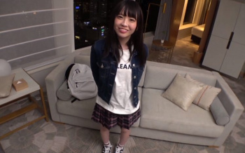 【超絶美少女ハメ撮り】マジで可愛いアイドル美少女がハメ撮り相手！？綺麗で可愛い顔が快感で歪んでく瞬間が背徳的でたまらない♡JDなりたての20歳美少女♪の画像