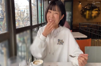 【19歳の素人ロリJDちゃんとハメ撮り】元気いっぱいのスポーツサークル所属の素人ロリ美少女とホテルでハメ撮り♡生まれて初めての電マで腰を浮かせて本気イキしちゃう♪の画像