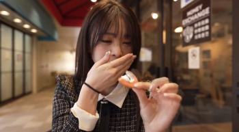 【美少女ハメ撮り】【神回】めっちゃ可愛い元アイドルグループの素人美少女ちゃんとお洒落なアフタヌーンティーとホテルでねっとりハメ撮り撮影♡ピンクの未開発マ〇コがヒクヒクして可愛い♪の画像