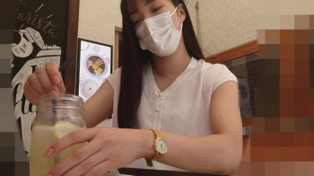 【パンチラ盗撮動画】清楚系!後輩のスカートの中はエロすぎでしたの画像