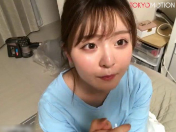 【ライブチャット 神乳美少女配信♡】※脱ぎません！可愛い顔した童顔美乳美少女ちゃんが自宅でライブチャット配信♡常に上目遣いでむっちゃ可愛いです♡の画像
