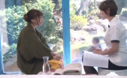 【MM号マッサージ】可愛い若妻が旦那と来た温泉でマッサージを受けて手マンや性感帯を開発されちゃって気持ち良くなっちゃう♡の画像