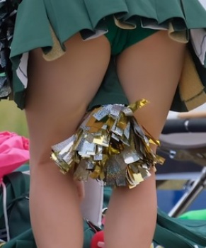チアガールのことなら俺に任せろ 上物のふともも、アンスコをドド~ンと掲載!!の画像