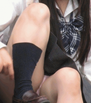 絶対保存したくなる生足JK画像 エロかわいい彼女たちはサイコーっす!!の画像