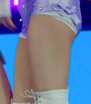 【画像】大人気アイドルTWICEのモモちゃん特集 激カワなスマイルが最高!!の画像