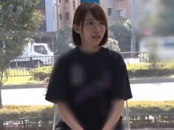 《マッサージ×リフレ》素人ナンパ『恥ずかしぃです♡』ルックス最高な女の子が膣圧チェックからの揉み解しSEX！削除前に見なきゃ損の画像